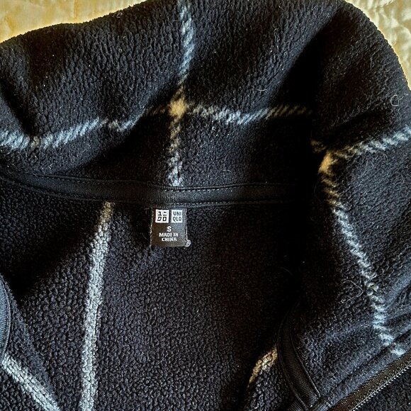 UNIQLO Fleece Zip Front Jacket Black and White Square Stripes - Picture 7 of 7